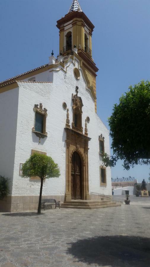 Puerto Deportivo إِستيبونا المظهر الخارجي الصورة